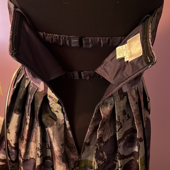 Donna Morgan | Strapless Purple Floral Flare Dress - Picture 6 of 7